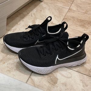 Nike React Flyknit Infinity Run